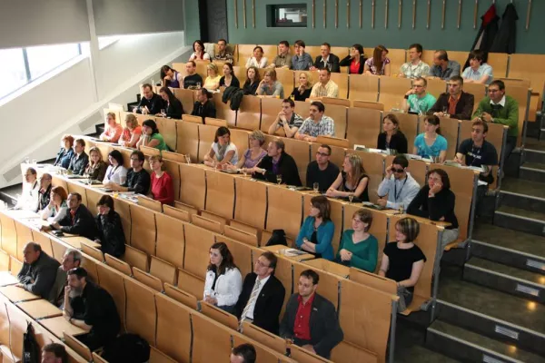 Bild: „Danke für die schöne Zeit“ - 4. Absolventen-Treffen des Fachbereiches Verwaltungswissenschaften