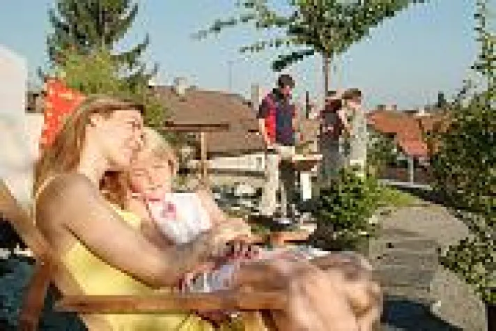 Bild: Früher Sommerstart in Deutschland - Beste Zeiten für Gründächer