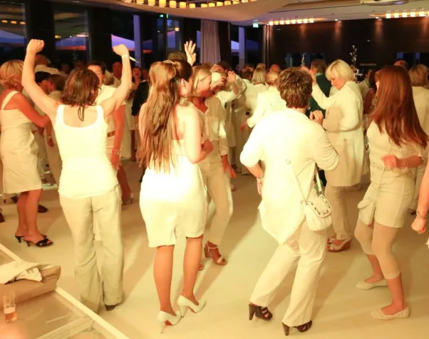 Bild: COLOGNE WHITE NIGHT - DIE WEISSE LIFESTYLE NACHT KÖLNS