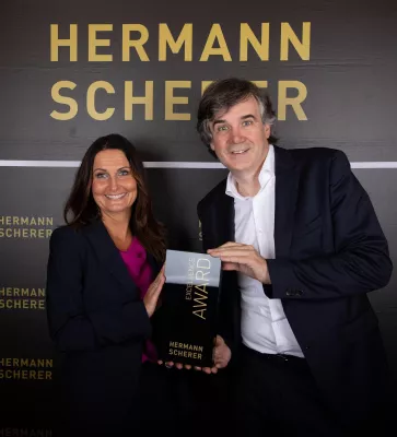 Bild: Zweifacher Weltrekord für Nicole Beissler beim internationalen Redner- Wettbewerb