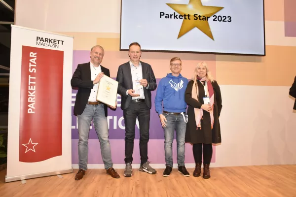 Bild: HolzLand Bunzel ausgezeichnet mit Parkett Star 2023: Digitaler Triumph durch Partnerschaft mit osm.marketing