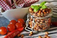 Bild: "Vegan schmeckt fad und ist ungesund!?"