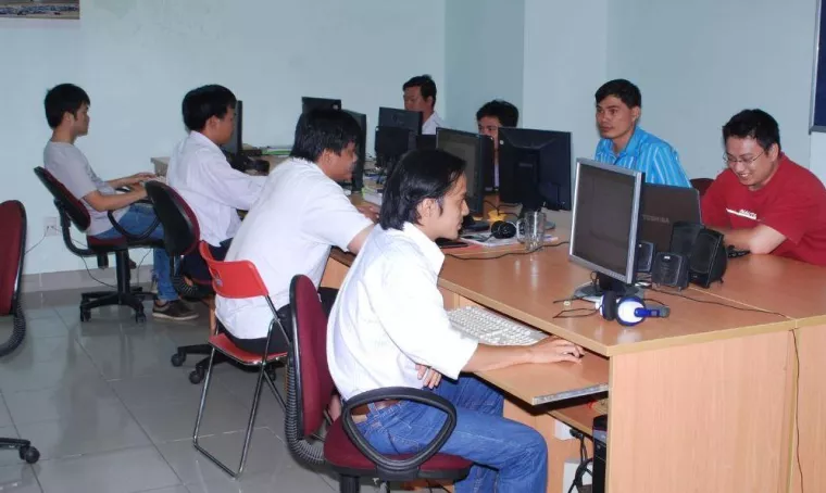 Bild: Elinext Group programmiert Apps für Blackberry und Windows Phone jetzt auch in Vietnam