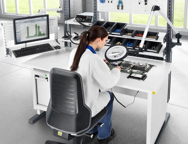 Bild: avero: ESD-Fertigungslinien von bott auf der SMT Hybrid Packaging