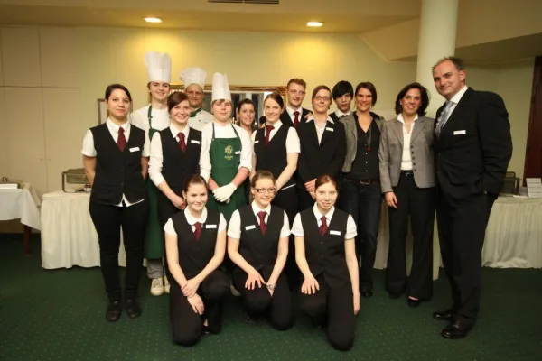 Bild: Großes Kochhandwerk live erleben: Azubi-Woche im Nells Park Hotel