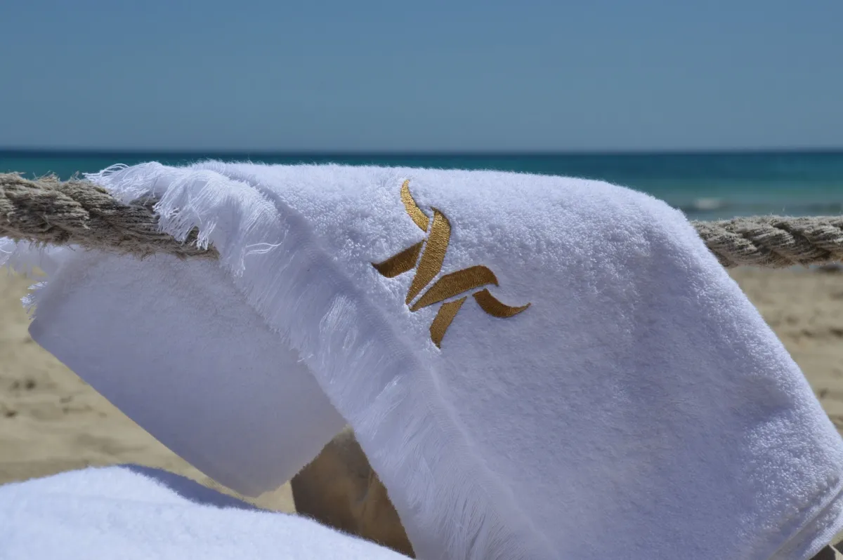 Mallorca Collection® – die exklusive Lifestyle-Marke mit lässigem Inselfeeling (© Mallorca Collection®)