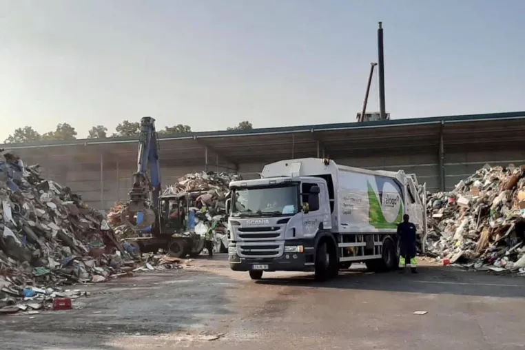 Bild: Jobs - Die RELOGA sucht LKW-Fahrer (m/w/d) in Leverkusen & Bergisch Gladbach