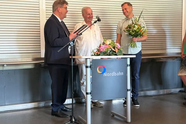 Bild: Nordbahn gGmbH verabschiedet Geschäftsführer Micha Schaub