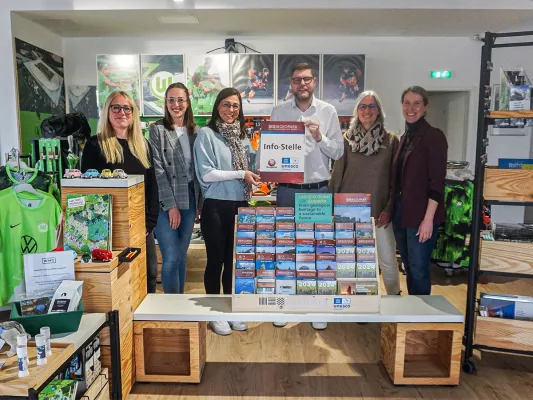 Bild: Wolfsburg Store als UNESCO-Geopark-Infostelle