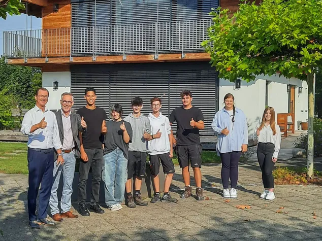 Bild: Erfolgreicher Ausbildungsbeginn bei Regnauer