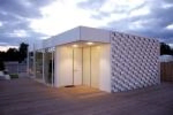 Fraunhofer Allianz Bau unterstützt den Vizeweltmeister des „Solar Decathlon 2010“ Bild: Fraunhofer Allianz Bau unterstützt den Vizeweltmeister des „Solar Decathlon 2010“