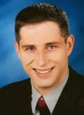 Bild: Axel Schmidt – PR & Marcom Services freut sich über Umsatzplus von 43 Prozent