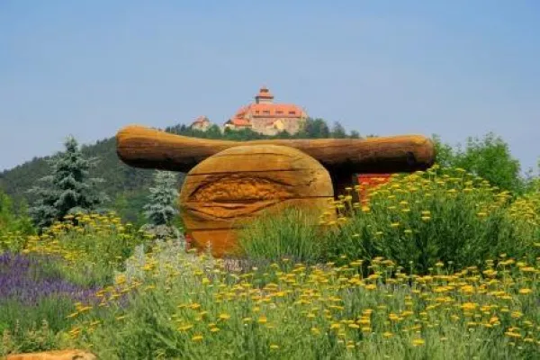 Von Hopfendolde und Riesen-Bratwurst Bild: Von Hopfendolde und Riesen-Bratwurst