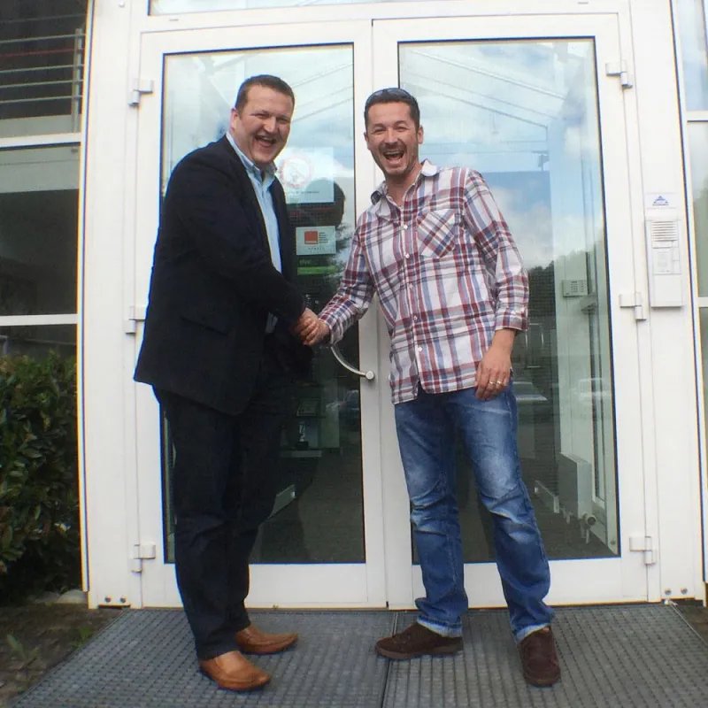 Adrian Ickeringill / WyreStorm (links) und Alex Tempel / VIVATEQ