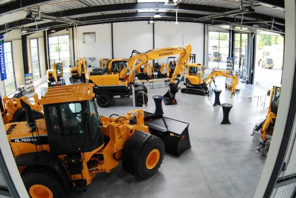 Bild: Exklusivhändler Wienäber eröffnet neues Vertriebszentrum für Hyundai Baumaschinen