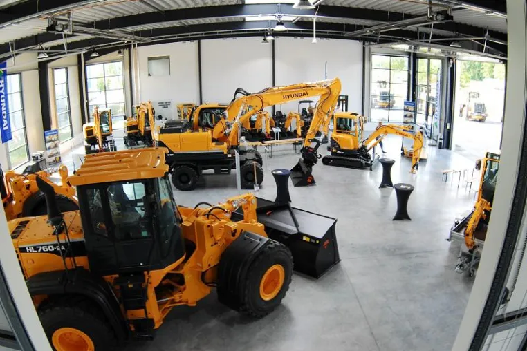 Bild: Exklusivhändler Wienäber eröffnet neues Vertriebszentrum für Hyundai Baumaschinen