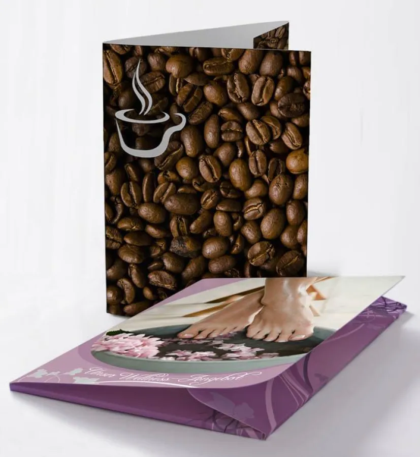 Mappen können bei der Online-Druckerei der Frick Werbeagentur auf der Titelseite jetzt mit frei editierbaren Motiven gestanzt werden.