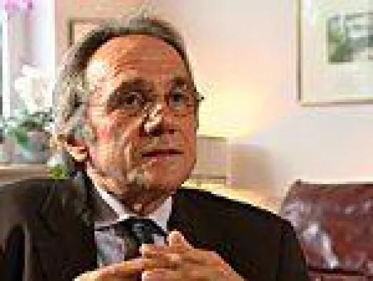 Die Poesie der Liebe - Es wird geküsst beim Salon im Fachwerk Bild: Die Poesie der Liebe - Es wird geküsst beim Salon im Fachwerk