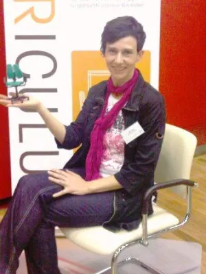 Bild: Curriculum mit Mit-Mach-Gewinnspiel auf Igntion Mainz - Sensibilieren für Büromöbel bei Gründern als Ziel