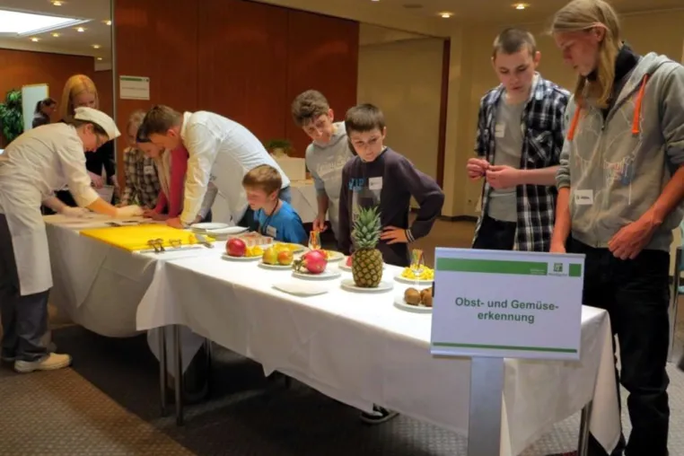 Strahlende Kinderaugen im Holiday Inn Berlin-Mitte zur Langen Nacht der Familie 2013 Bild: Strahlende Kinderaugen im Holiday Inn Berlin-Mitte zur Langen Nacht der Familie 2013