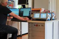 Bild: Aus 3 mach 1: Integriertes System setzt neue Maßstäbe zur Prüfung von Netzanalysatoren