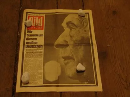 Bild: "Nachrufe" in Wuppertal