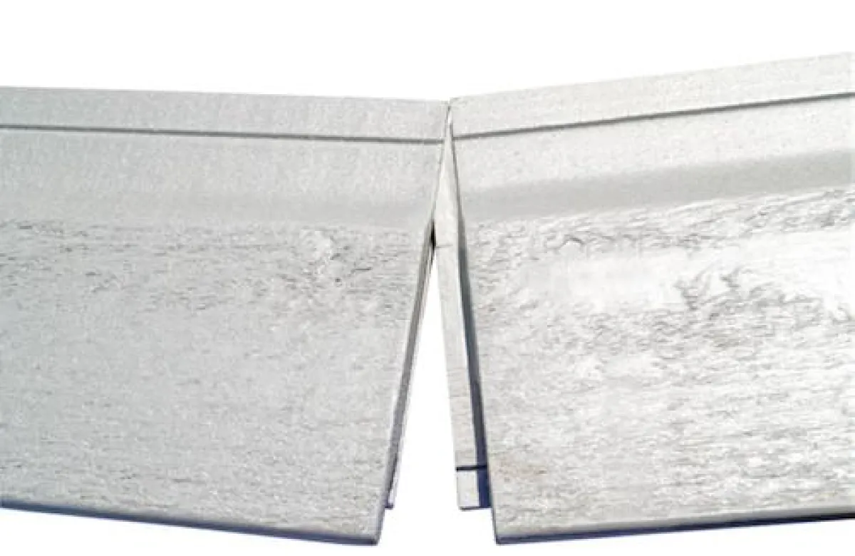 Das bewährte Vollholzprofil CHR von MOCOPINUS in neuer Konstruktion mit endlos stumpfem Stoß.