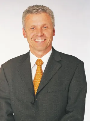 Bild: RE/MAX fordert verpflichtende Maklerausbildung - Regionaldirektor - Kunden und Makler profitieren gleichermaßen