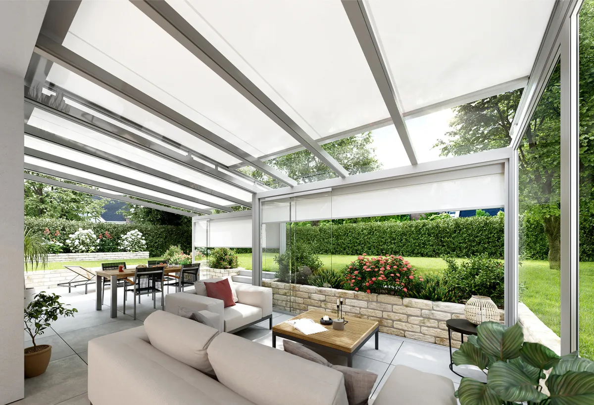 Aufglas- und Unterglasmarkisen von markilux schaffen eine angenehme Wohnqualität in Wintergärten. (© markilux)