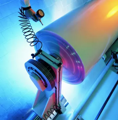 Bild: Von Klebeauftrag bis Top-Coating für bedruckbare Medien