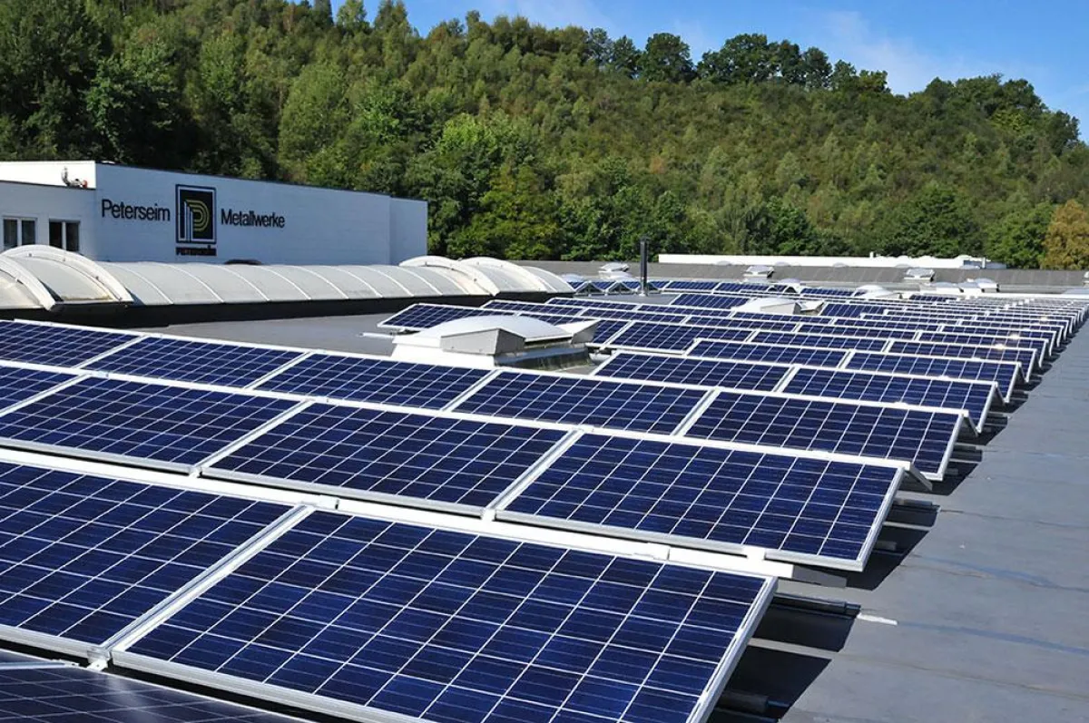 Die PV-Anlage der Firma Peterseim