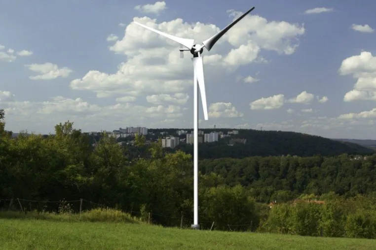 Bild: F-tronic stellt in einer Studie das Windrad für Jedermann vor