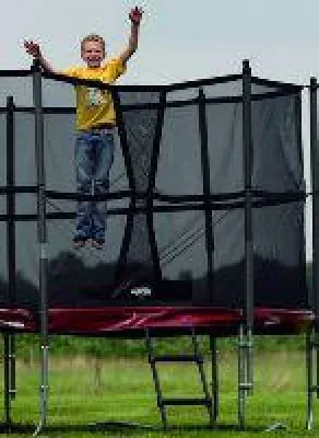Bild: Augen auf beim Trampolinkauf! BERG Toys mit 5 wichtigen Tipps für ein unbeschwertes Familienvergnügen