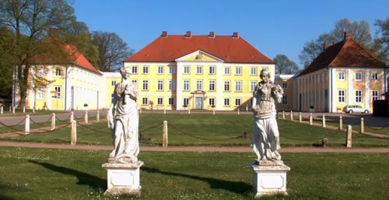Land Art-Workshops auf Schloss Wotersen. Bild: Land Art-Workshops auf Schloss Wotersen.