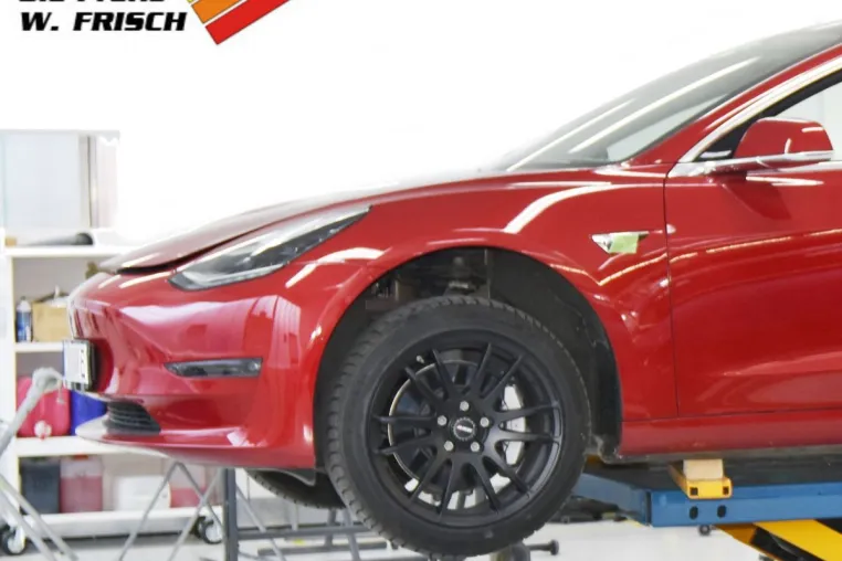 Bild: Neuer Service in Erding: App für digitale Smart Repair Angebotsanfrage