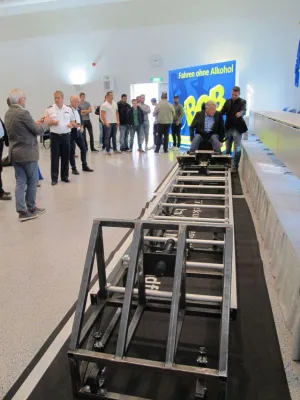 Dämpfersystem von ACE in Unfallsimulator der Polizei Mittelhessen Bild: Dämpfersystem von ACE in Unfallsimulator der Polizei Mittelhessen