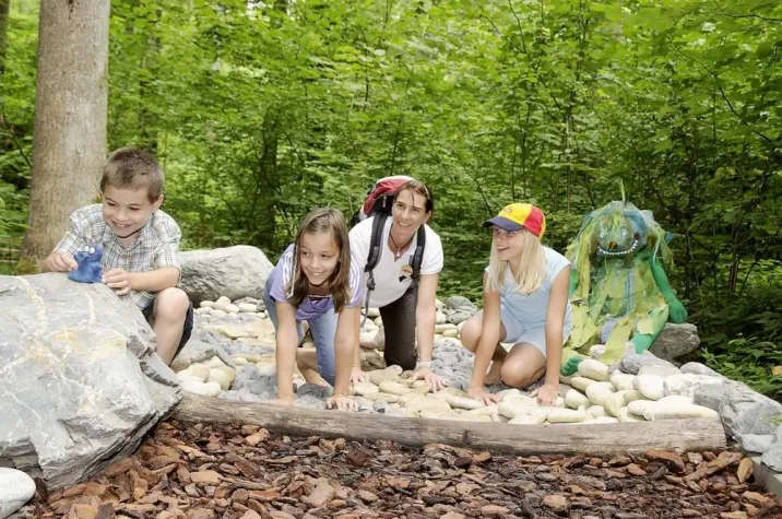 Bild: FAMILIENURLAUB TIROL - Kostenlose Kinderbetreuung in den Familiennestern rund um Schwaz