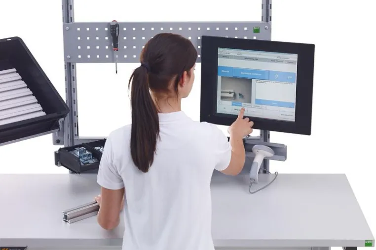 Bild: Automatica 2012: bott macht manuelle Arbeitsplätze intelligent