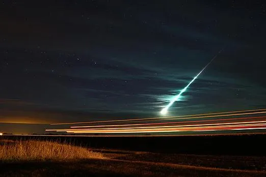Bild: Ohne UFOs, aber wegen außerirdischen Besucher - Cool Stuff: Der Tauriden-Meteorschauer 2015 ist sehr gut