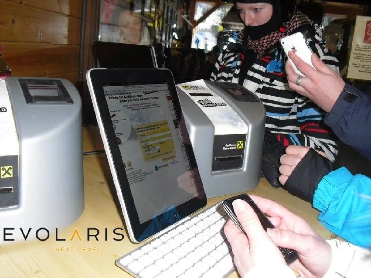 Das Gewinnlos wurde über spezielle Scanner direkt vom Handy-Display abgelesen.