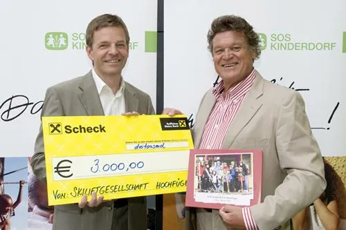 Gratiswinterurlaub und Skispaß für SOS-Kinderdorfkinder in Hochfügen und 3.000 Euro Scheck als Draufgabe Bild: Gratiswinterurlaub und Skispaß für SOS-Kinderdorfkinder in Hochfügen und 3.000 Euro Scheck als Draufgabe