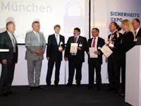 Parsberger Chemie-Experte Birnthaler ist Unternehmen des Monats Februar beim Regionalmarketing Oberpfalz Bild: Parsberger Chemie-Experte Birnthaler ist Unternehmen des Monats Februar beim Regionalmarketing Oberpfalz