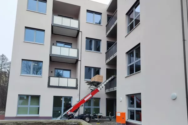 Bild: Für jede Höhe der richtige Umzugslift von MAC Handel & Vermietung in Berlin