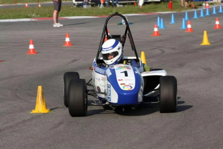 Bild: DHBW Ravensburg holt bei sechs Starts drei Siege in der Formula Student