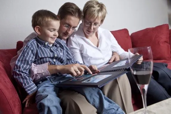 Fotos, Freunde, Fantasien: Bei Fotoalben hat sich viel getan seit ihrer Erfindung Bild: Fotos, Freunde, Fantasien: Bei Fotoalben hat sich viel getan seit ihrer Erfindung