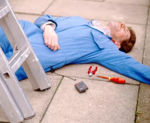 Personennotsignal-Anlagen für Arbeitsplätze mit erhöhter Unfallgefahr Bild: Personennotsignal-Anlagen für Arbeitsplätze mit erhöhter Unfallgefahr