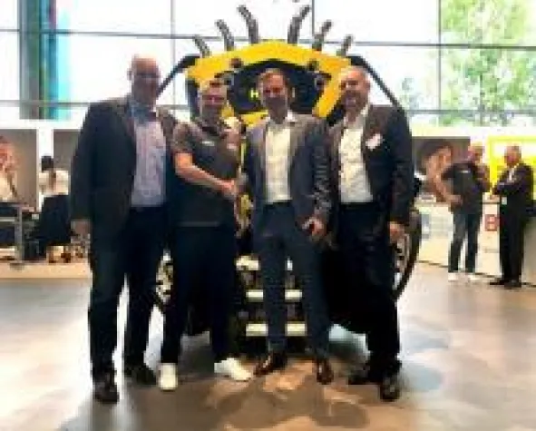 Bild: REINERT Logistics bucht weitere 100 Trailer bei EURO-Leasing