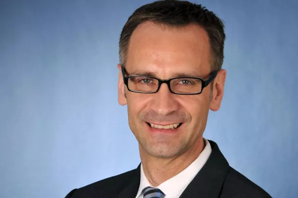 Bild: Michael Adamzik ist neuer Direktor der Klinik für Anästhesiologie
