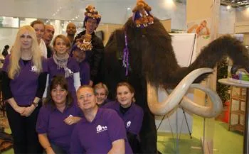 Bild: Ein echtes Mammut auf der Expopharm 2011