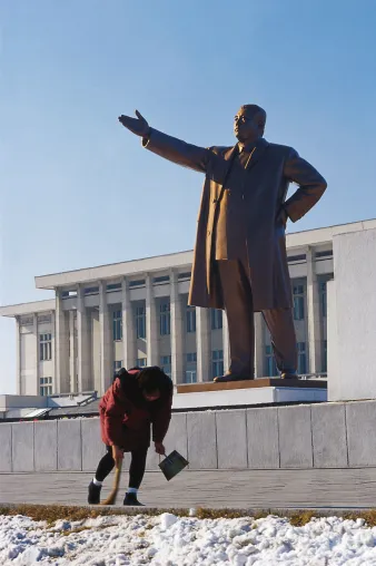 Bild: FOTOAUSSTELLUNG NORDKOREA: LEBEN - LAND - LEUTE von Andreas Taubert - 20.09. - 03.10.05 in Berlin